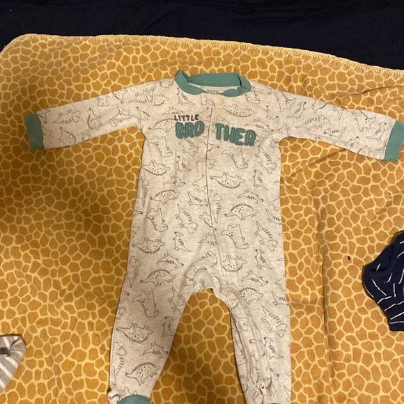 Baby boy clothes, 6-9 mo pants, onesie & pajamas - Picture 14 of 16